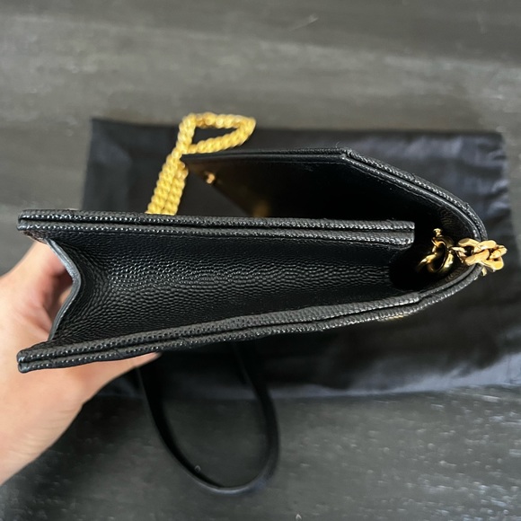 Authentic YSL Small Wallet on Chain in black and gold - Picture 10 of 15